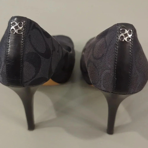 Coach Heels Peep Toe size 7 Black - Picture 8 of 13